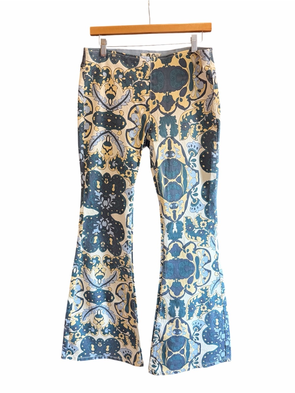 FREE PEOPLE WE THE FREE Penny Pull-On Printed Flare Jeans‎ Blue Teal Combo 29 - Picture 5 of 14